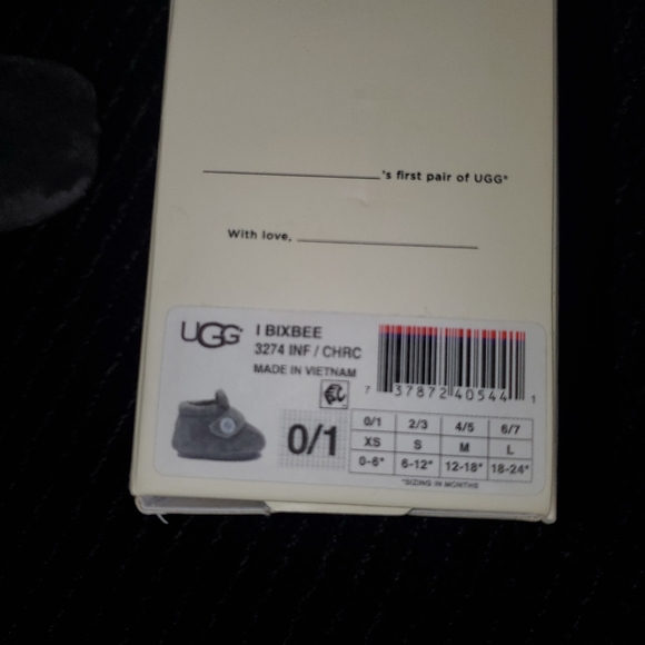 Newborn Uggs - Picture 2 of 5